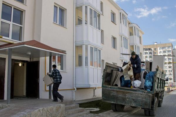 Из зоны строительства Крымского моста стали выселять жителей